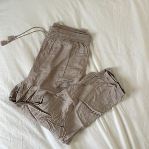 UNIQLO • satin jogger